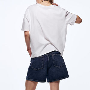 Vente en gros T-shirt de luxe 100% coton pour femmes Impression numérique de haute qualité au design moderne et à la mode pour l'été - Product Image 6