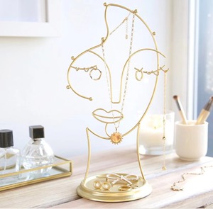 Lady Face Gold Jewelry Stand con diseño icónico Organizador de exhibición artística para pendientes Collares Vanidad y decoración del hogar - Product Image 1