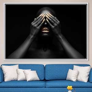 Toile imprimée moderne avec motif femme dorée - Décoration murale de luxe contemporaine, 1P : encadré blanc - Product Image 1