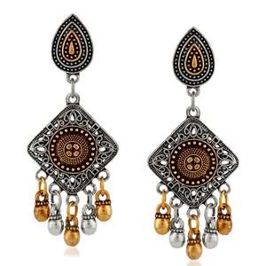 Pendientes colgantes chapados en dos tonos Kriaa, diseño clásico de moda de acero inoxidable con flor de gota de mariposa para fiestas, modelo 1309053 - Product Image 1