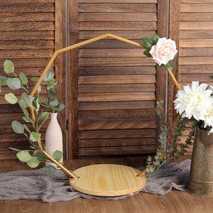 Présentoir à Gâteau Rond Doré de 27 Pouces avec Arche Géométrique en Métal Nonagon en Bois Moderne pour Décoration de Table de Mariage - Product Image 4