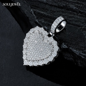 Souljewel - Colgante de Lujo con Corazón de Moissanita Certificado por GRA, Chapado en Rodio, Plata 925, Corte Cojín, Engaste de Garras, Unisex, para Uso Diario - Product Image 5