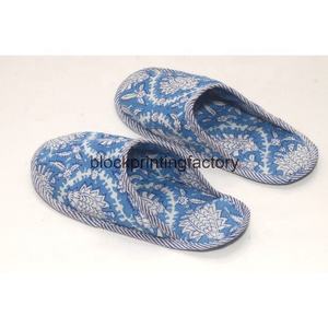 Zapatillas de interior hechas a mano para el hogar, cómodas Zapatillas de casa de invierno de algodón, cálidas y suaves, con punta cerrada - Product Image 2