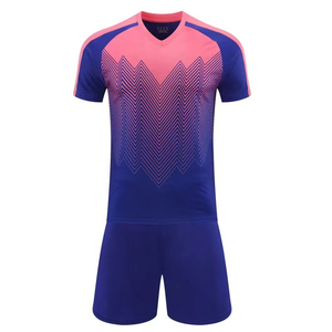 Ensemble d'uniformes de football en polyester personnalisés de haute qualité à manches courtes à séchage rapide pour adultes et jeunes avec nom coupe automatisée - Product Image 5