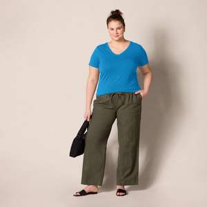 T-shirt élégant pour femme, tricot doux, toucher lisse, respirant, coupe ajustée, séchage rapide, coton éco-responsable, élasthanne, confort quotidien, moderne, été - Product Image 6