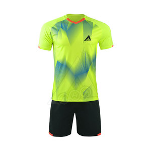 Gran oferta, uniforme de equipo de fútbol personalizado para adultos, camiseta de secado rápido con pantalones cortos con impresión de logotipo y nombre - Product Image 1