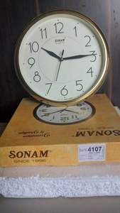 Horloge murale de luxe de qualité supérieure, mécanique, en plastique, carrée, pour la maison, le bureau, qualité supérieure, multi-usages, prix compétitif, exportations prêtes - Product Image 3