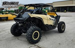 Yamaha YXZ 1000R SS XT-R UTV de première classe 2023 - Product Image 2