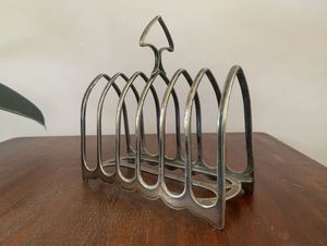 Le plus récent support de grille-pain classique pour les morceaux de pain de petit-déjeuner accessoires de cuisine stockage à domicile et organisation porte-pain - Product Image 6
