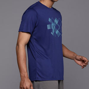 Fabricación personalizada camiseta de los hombres de alta calidad Streetwear microfibra camiseta ligera impresión personalizada Logo camiseta para hombres - Product Image 3