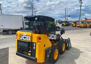 Minicargadora JCB 215 Nueva, Cargadora de Tractor con Cilindro Hidráulico Bosch, Motor Kohler, Bomba de Motor, Caja de Cambios - Product Image 4