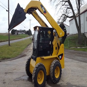 Compre una minicargadora Caterpillar Serie 262 con un rendimiento potente y una ingeniería de calidad premium para el éxito en la construcción. - Product Image 1