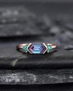 Anillo Hexagonal de Plata de Ley 925 con Racimo de Esmeraldas y Alejandrita que Cambia de Color, Chapado en Oro Rosa - Product Image 4