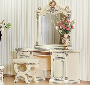 ชุดห้องนอนหรูหราทำจากกรอบไม้มะฮอกกานีแข็งพร้อมการแกะสลักด้วยมือและกระบวนการทำด้วยมือสำหรับห้องนอนในร่ม - Product Image 3