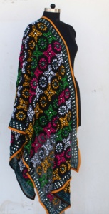 Handmade <b>Hijab</b> Hand Embroidered Pakistani Phulkari Dupatta - Product Image 3