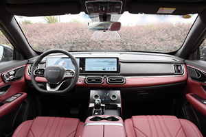 Modelo 2025-2026 SUV Compacto de 5 Plazas, Motor de Gasolina Turbo 1.5T, Edición Oscura, Control de Crucero Adaptativo, Tracción Delantera, R17 R18, Caja de Cambios Manual, Volante a la Izquierda - Product Image 5