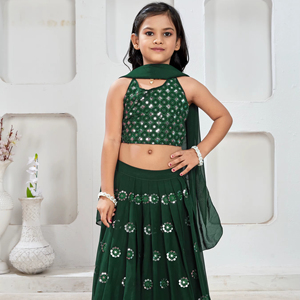 Ensemble Lehenga Choli long vert pour enfants Shoryam Fashion, travail de miroir de créateur, tenue ethnique pour les fêtes, pour filles, toutes saisons - Product Image 1