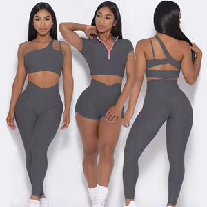 Conjunto Deportivo de Yoga para Mujer, Cintura Elástica, 4 Piezas, Diseño Sólido, Tallas Grandes, Spandex/Poliéster, Hecho en Pakistán - Product Image 2