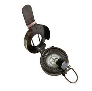 เข็มทิศทองเหลืองโบราณดีไซน์เรียบง่ายสำหรับตั้งแคมป์ศิลปะและของสะสมเข็มทิศโบราณสำหรับตกแต่งบ้านโต๊ะทำงาน2023 - Product Image 3