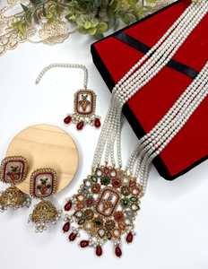 Diamant artificiel Clavicule Chaîne Tournesol Collier Pendentif Anneau Boucles D'oreilles Ensemble de Bijoux pour Femmes - Product Image 4