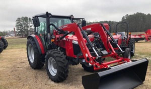 Tracteur agricole Massey Ferguson 4707 4x4 d'occasion, efficace, 100 ch, avec accessoires - 40 ch à 100 ch à vendre - Product Image 6