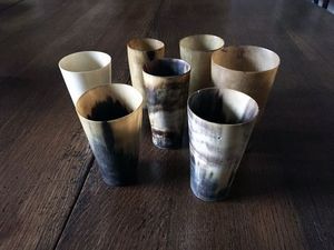 ATRACTIVIDAD Personalizado Hecho a mano Tallado Cuerno natural Vidrio Venta al por mayor para vino Cerveza Agua Hogar Restaurante Hotel Inspirado - Product Image 6