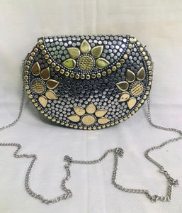 Nouveau style laiton métal point élégant pochette sac à main femme soirée pochette sac à main pour filles femme avec élégant sac à porter quotidiennement - Product Image 1