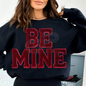 Sudadera Romántica de Diseño Moderno para San Valentín, Atuendo de Moda para Invierno y Regalos - Product Image 2