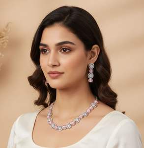 Ensemble collier et boucles d'oreilles en pierre AD de luxe pour femmes en gros avec pierre blanche et diamants roses pour femmes, à porter pour les fêtes - Product Image 1