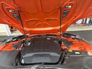 Jaguar F-Type R Coupé 2017 Usado, Motor V8 Supercargado, Color Naranja Arena, Paquete Vision Pack 2, Mayormente de Propietarios del Sur - Product Image 6