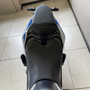 Motocicleta ZONTES ZT 125 U Usada con Motor de Gasolina/Eléctrico de 4 Tiempos y 250cc - Product Image 5