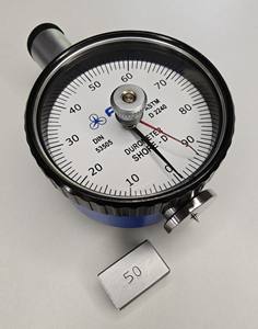 เครื่องทดสอบความแข็งพื้นฐานสำหรับพลาสติกแข็งและยางใช้ง่ายสำหรับใช้ในอุตสาหกรรม - Product Image 5