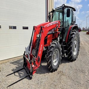 Achetez le tracteur Massey Ferguson 5711 pour l'agriculture à usage intensif en stock Livraison rapide disponible Machine agricole supérieure - Product Image 4