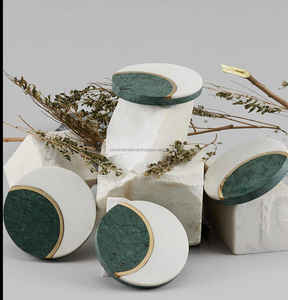 Dessous de verre ronds faits à la main en marbre vert et blanc Tapis et tampons uniques - Product Image 5