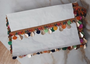 Rollos de encaje con cuentas hechos a mano únicos para vestidos de novia velos y vestidos de fiesta calidad de grado de exportación ofertas a granel ofrecidas - Product Image 5