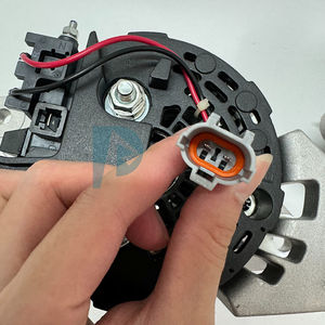 Alternador de 28V 80A en Oferta para Motor 4HK1, Piezas de Primera Calidad para Maquinaria de Construcción - Product Image 4