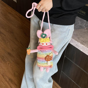 Sac bandoulière pour femme en fil, fait main, motif lapin au crochet, petit, rayé, mignon, style 'ugly-cute', décontracté et polyvalent, pour téléphone - Product Image 4