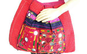 Bolso con flecos de gamuza estilo BANJARA étnico indio de alta calidad, cremallera de gran capacidad, estampado ecológico duradero para viajes en la playa - Product Image 4