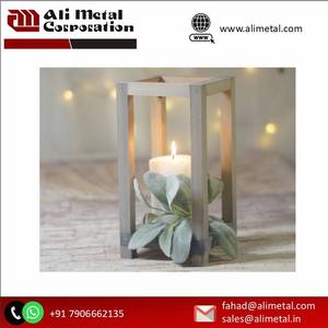 Exquisito farol de vela de madera con belleza detallada para su sala de estar, patio o celebraciones festivas - Product Image 4
