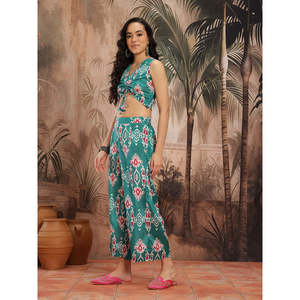 Conjunto de Dos Piezas para Mujer, Top Verde Satinado Estampado con Mangas Tres Cuartos y Cuello con Lazo, Estilo Club, para Primavera/Verano - Product Image 5