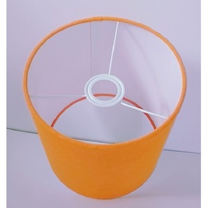 Abat-jour de table en forme de cône en tissu de lin de luxe moderne, fait à la main, avec revêtement en poudre, pour salon ou hôtel - Product Image 1