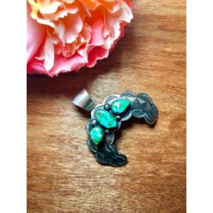 จี้รูปปล่องไฟวินเทจสีทองและสเตอร์ลิงเงินฝังหนามเตย - Product Image 3