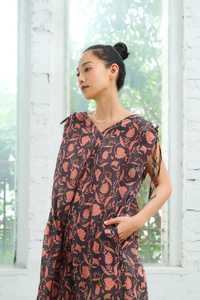Robe maxi en coton imprimé à la main à motifs floraux, robe bohème à col en V avec poches - Product Image 5