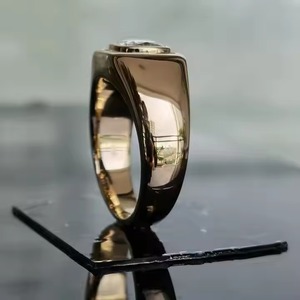 Bague de fiançailles en diamant de laboratoire taillé sur coussin 1.50 ct ensemble de lunette en or jaune 18 carats Solitaire IGI certifié bande de mariage de mariée - Product Image 4