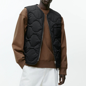 Gilet matelassé premium sans manches, veste d'hiver chaude, design matelassé, directement de l'usine - Product Image 1