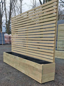 Jardinière intégrée et écran acoustique en bois - Product Image 2