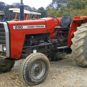 Tracteur à roues MF 385/290 4WD équipement agricole d'occasion avec moteur pompe à engrenages de France expédition dans le monde entier - Product Image 6