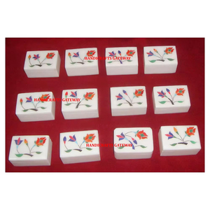 Le plus beau marbre blanc pur fait à la main avec une finition fine et une incrustation de forme rectangulaire polie et lisse Coffrets cadeaux pour bijoux - Product Image 1