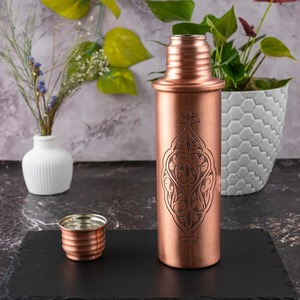 Bouteille d'eau en cuivre de haute qualité pour le stockage d'eau froide et chaude avec finition martelée traditionnelle - Product Image 5