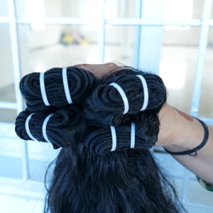 Extensiones de cabello humano indio con cutícula alineada, mechones de color natural ondulado 100% sin procesar - Product Image 5
